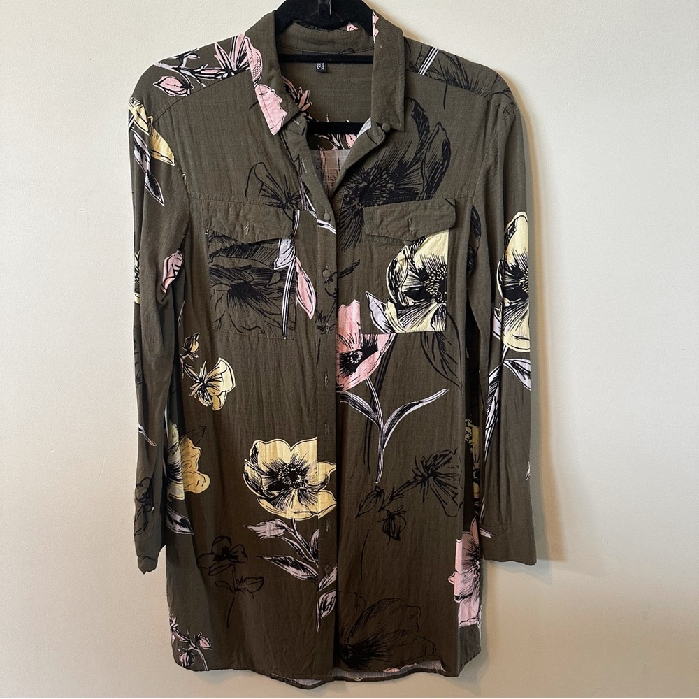 Warehouse Women’s Size 6 Top